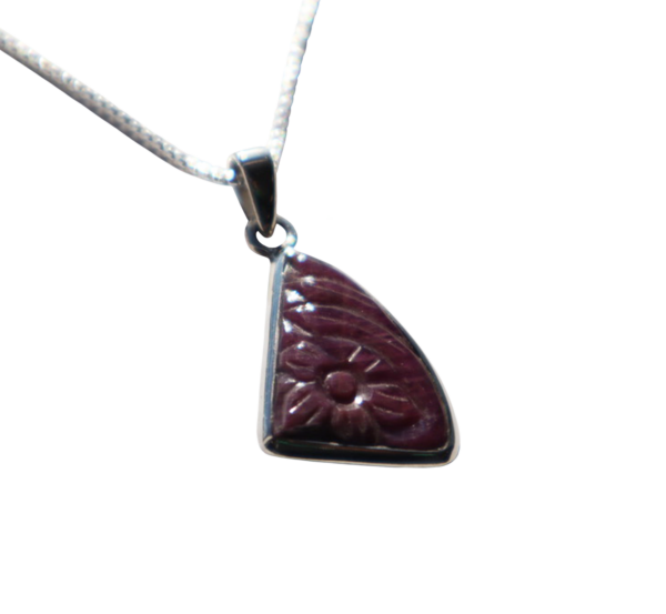 Carved Ruby pendant - Image 2