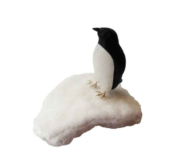 Dolomite Penguin carving by Peter Muller - Image 3